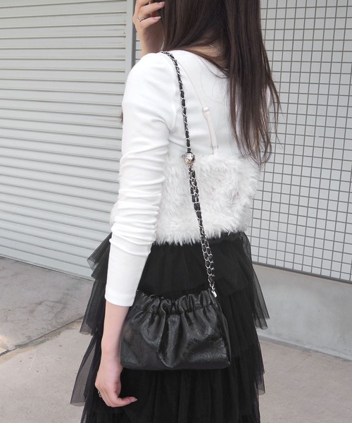 minia(ミニア)の「チェーンミニショルダー(ショルダーバッグ・レディース・ブラック/アイボリー/シルバー・FREE)」の9枚目の写真