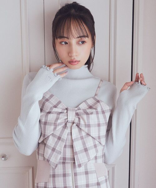 earth music&ecology（アースミュージックアンドエコロジー）の「袖口刺繍リブニットプルオーバー（ニット/セーター・レディース・アイボリー/ライトピンク/ライトベージュ/ライトブルー/ライトグレー/ライトグリーン・S/M）」の9枚目の写真