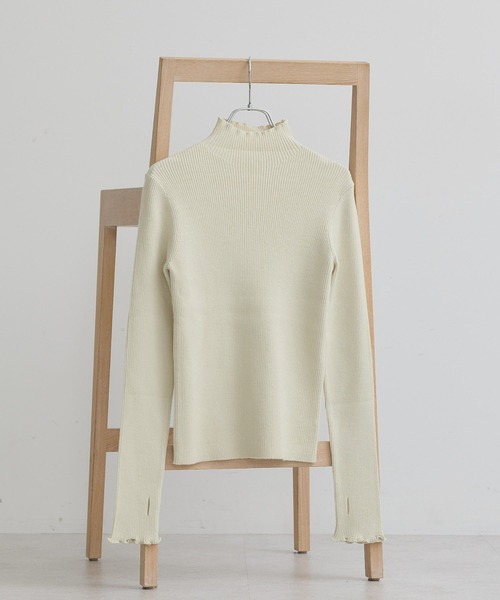 earth music&ecology（アースミュージックアンドエコロジー）の「袖口刺繍リブニットプルオーバー（ニット/セーター・レディース・アイボリー/ライトピンク/ライトベージュ/ライトブルー/ライトグレー/ライトグリーン・S/M）」の4枚目の写真