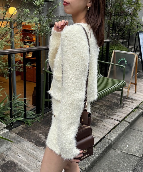 Chico（チコ）の「【セットアップ対応】ラメシャギー金釦コンパクト長袖カーディガン（カーディガン/ボレロ・レディース・ベージュ/ブラック/レッド/グレー/アイボリー・FREE）」の9枚目の写真