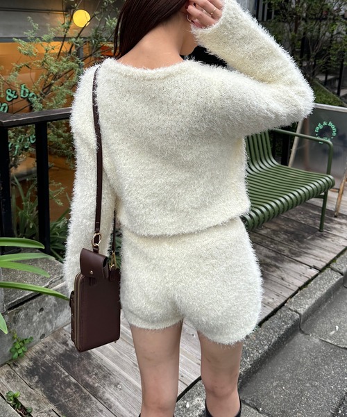 Chico（チコ）の「【セットアップ対応】ラメシャギー金釦コンパクト長袖カーディガン（カーディガン/ボレロ・レディース・ベージュ/ブラック/レッド/グレー/アイボリー・FREE）」の10枚目の写真