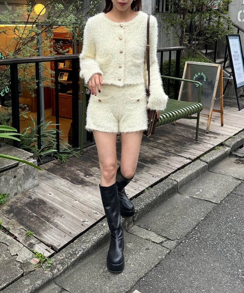 Chico（チコ）の「【セットアップ対応】ラメシャギー金釦コンパクト長袖カーディガン（カーディガン/ボレロ・レディース・ベージュ/ブラック/レッド/グレー/アイボリー・FREE）」の11枚目の写真