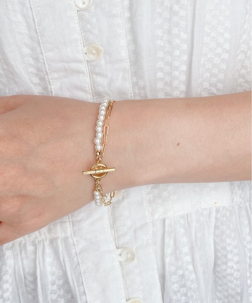 ciite'(シーテ)の「smallpearl chain layered bracelet / スモールパール×チェーンレイヤードブレスレット(ブレスレット・レディース・ゴールド/シルバー・FREE)」の7枚目の写真