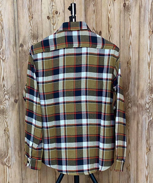 AVIREX（アヴィレックス）の「COTTON FLANNEL SHIRT（シャツ/ブラウス・メンズ・ホワイト/グリーン/ベージュ/オレンジ・M/L/XL/XXL）」の7枚目の写真
