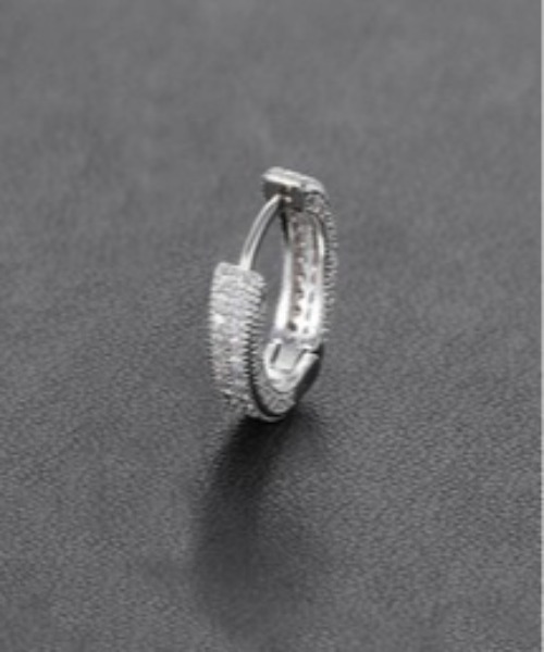 VIBGYOR(ヴィブジョー)の「【1004ST】麻雀牌 クロス シルバーピアス (片耳)(MA)(ピアス(片耳用)・レディース・I/U/C・FREE)」の3枚目の写真