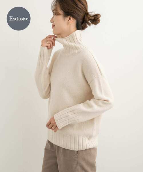 ISLAND TIDES（アイランドタイド）の「『別注』Island Tides×DOORS　タートルネック（ニット/セーター・レディース・ライトブラウン/グレー/アイボリー/ブルー・ONE）」の2枚目の写真