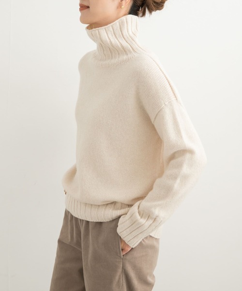 ISLAND TIDES（アイランドタイド）の「『別注』Island Tides×DOORS　タートルネック（ニット/セーター・レディース・ライトブラウン/グレー/アイボリー/ブルー・ONE）」の7枚目の写真