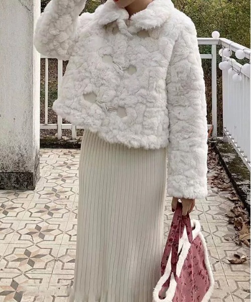 WEGO(ウィゴー)の「WEGO/もこもこショートファーダッフルコート(ダッフルコート・レディース・アイボリー/ホワイト・LARGE/MEDIUM)」の19枚目の写真