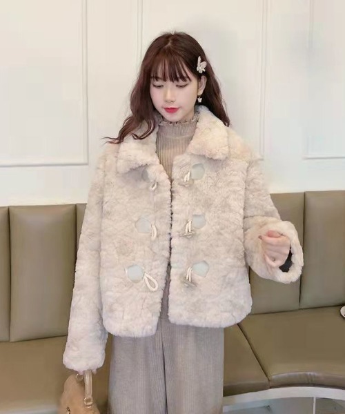 WEGO(ウィゴー)の「WEGO/もこもこショートファーダッフルコート(ダッフルコート・レディース・アイボリー/ホワイト・LARGE/MEDIUM)」の22枚目の写真