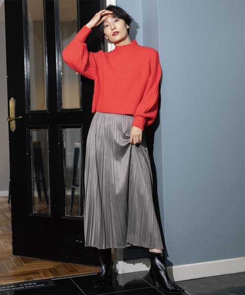 OPAQUE.CLIP(オペークドットクリップ)の「◆《美人百花掲載》ミドルゲージショートワイドリブニット【洗濯機洗い可】(ニット/セーター・レディース・ライトブルー/レッド系1/ダークグレー/オフホワイト・38/36/40)」の13枚目の写真