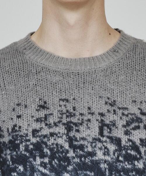 tk.TAKEO KIKUCHI（ティーケータケオキクチ）の「グラデーションニット（ニット/セーター・メンズ・ブラック/ダークブラウン/ネイビー・02/03/04）」の7枚目の写真