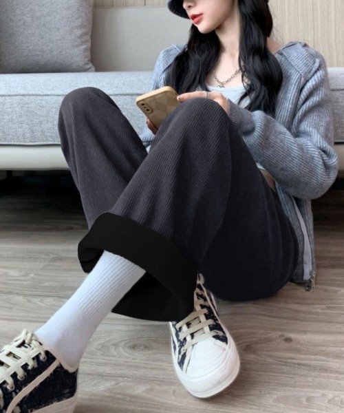 Miniministore(ミニミニストア)の「裏起毛 コーデュロイパンツ ハイウエスト(スラックス・レディース・カーキブラウン/ブラック/チャコールグレー/アイボリー/ピンク/ダークブラウン系/ダークブラウン/アイボリー系/グレー系/ブラウン系/ブラック系/ピンク系・FREE)」の4枚目の写真