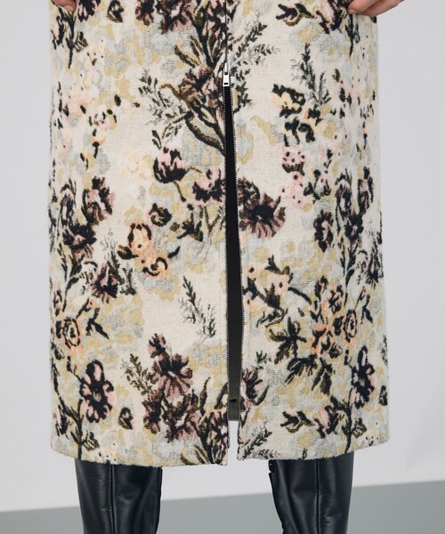 ブラッシュフラワープリント Iラインスカート（スカート）｜DES PRES  