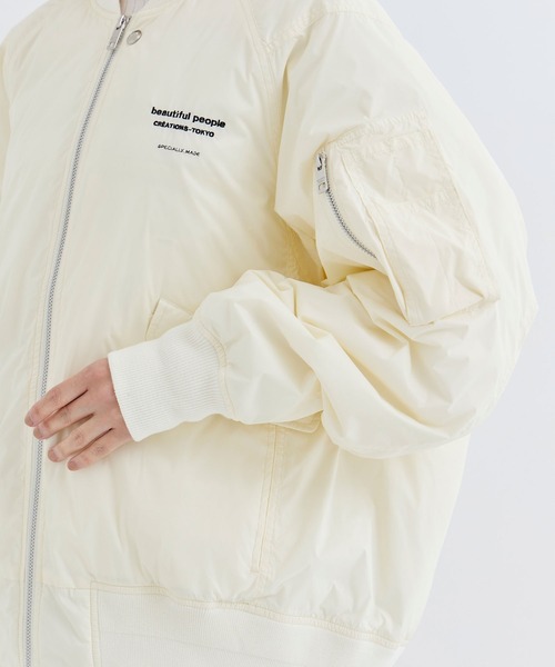 beautiful people(ビューティフルピープル)の「【beuatiful people/ビューティフルピープル】別注 beuatiful people×TAION PATTED MA-1 BLOUSON/パデッドダウンMA-1ブルゾン/撥水/洗える/暖かい/軽量(ダウンジャケット/コート・レディース・ホワイト/ブラック/グレー・40/36)」の15枚目の写真