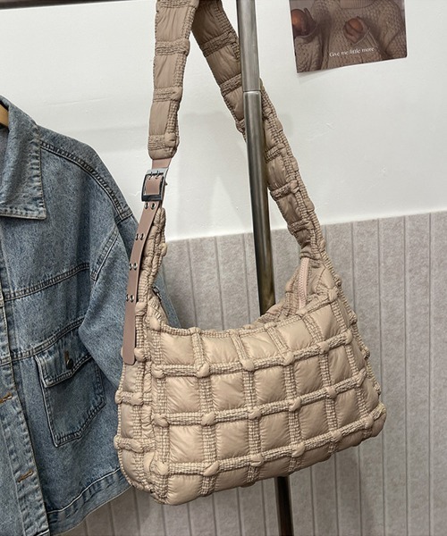 Miniministore（ミニミニストア）の「キルティングショルダーバッグ大容量軽量鞄（ショルダーバッグ・レディース・ブルー/オレンジ/ブラック/グレー/オフホワイト/ピンク/カーキ/ベージュ・FREE）」の19枚目の写真
