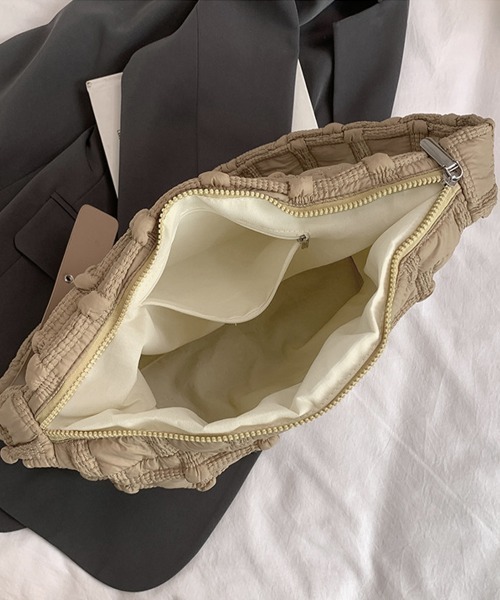 Miniministore（ミニミニストア）の「キルティングショルダーバッグ大容量軽量鞄（ショルダーバッグ・レディース・ブルー/オレンジ/ブラック/グレー/オフホワイト/ピンク/カーキ/ベージュ・FREE）」の20枚目の写真