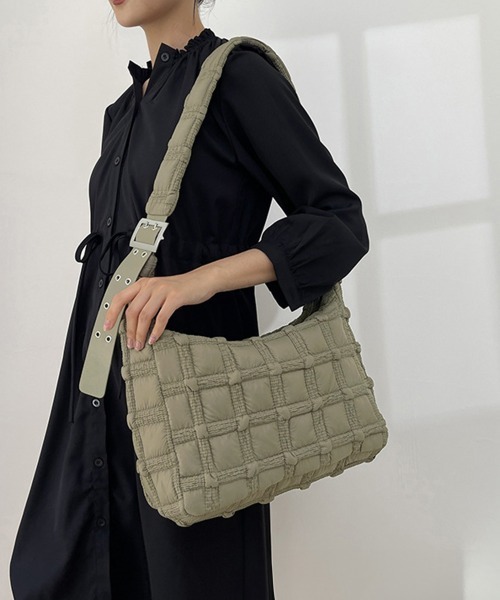 Miniministore（ミニミニストア）の「キルティングショルダーバッグ大容量軽量鞄（ショルダーバッグ・レディース・ブルー/オレンジ/ブラック/グレー/オフホワイト/ピンク/カーキ/ベージュ・FREE）」の21枚目の写真