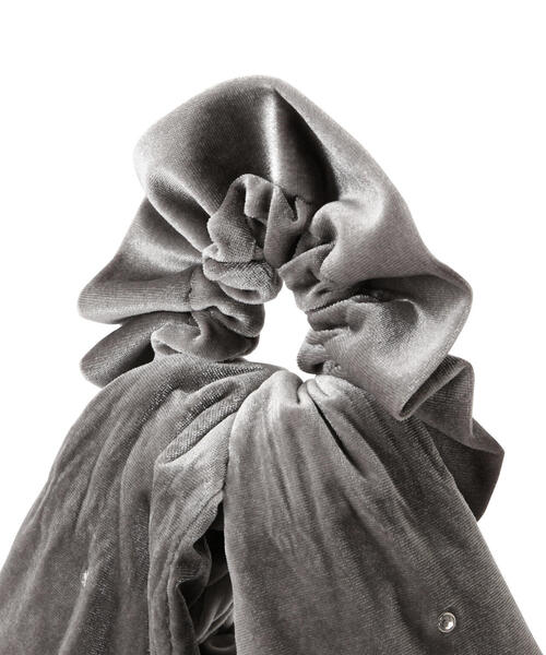 NATURAL BEAUTY BASIC（ナチュラルビューティーベーシック）の「ビッグリボンベロアバッグ（ハンドバッグ・レディース・グレー/ピンク・ﾌﾘ-）」の9枚目の写真