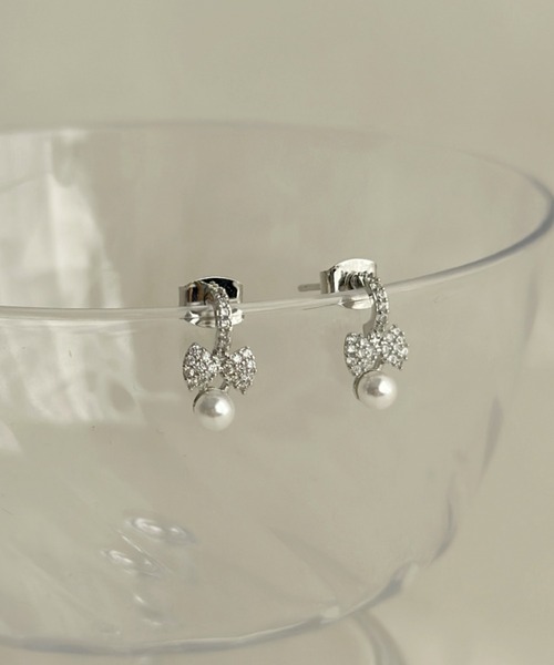 ミニビジューリボン×パールピアス（ピアス（両耳用））｜sowang