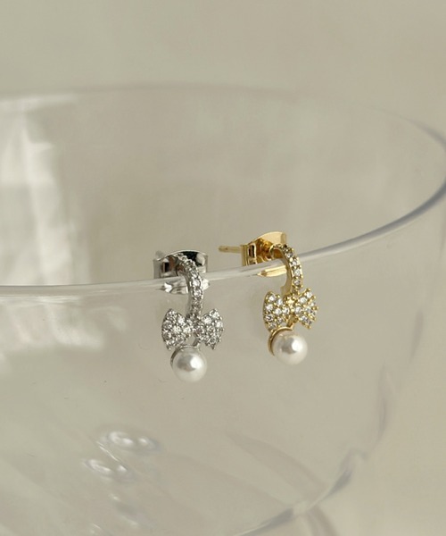 ミニビジューリボン×パールピアス（ピアス（両耳用））｜sowang