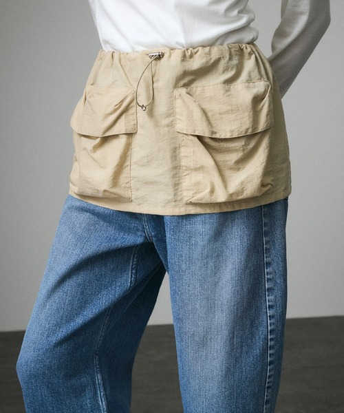 SALON adam et rope'（サロン アダム エ ロペ）の「【撥水】ガーデナーズポケットスカート（スカート・レディース・ベージュ/オリーブ・FREE）」の17枚目の写真