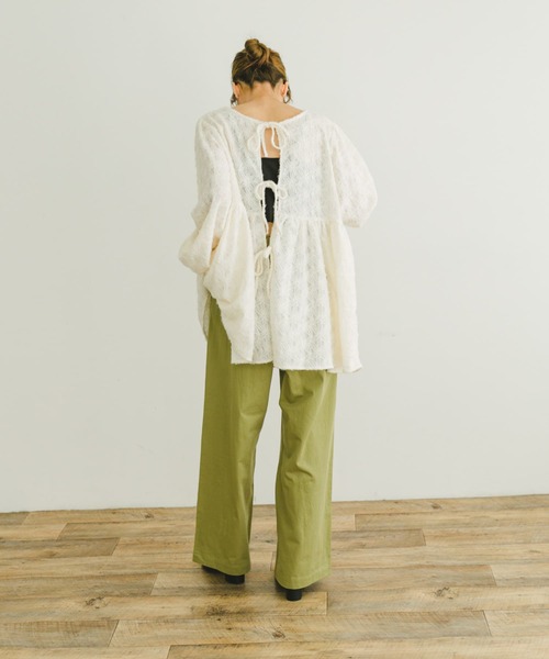 ITEMS URBANRESEARCH（アイテムズ アーバンリサーチ）の「コットンタックワイドパンツ（その他パンツ・レディース・チャコールグレー/グレー系その他/カーキ・FREE）」の11枚目の写真