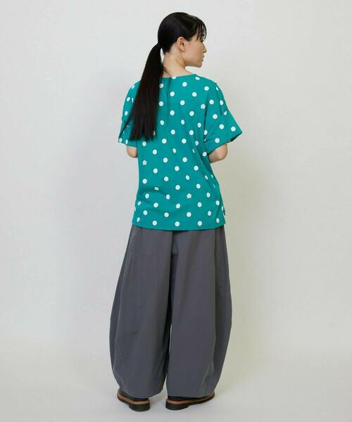 FRAPBOIS(フラボア)の「ボレロT(Tシャツ/カットソー・レディース・ホワイト/エメラルド/チャコールグレー・1)」の10枚目の写真