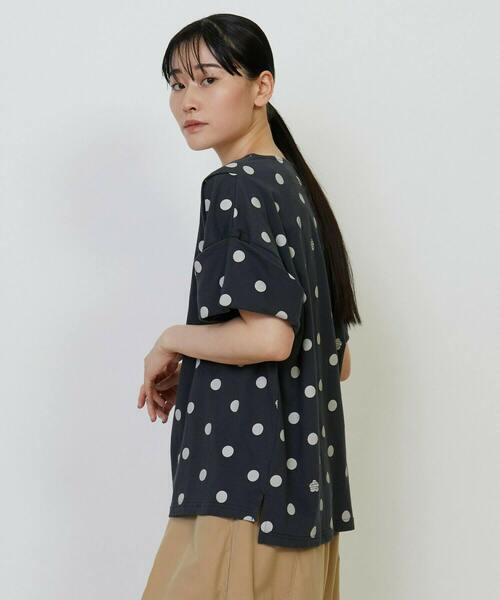 FRAPBOIS(フラボア)の「ボレロT(Tシャツ/カットソー・レディース・ホワイト/エメラルド/チャコールグレー・1)」の21枚目の写真