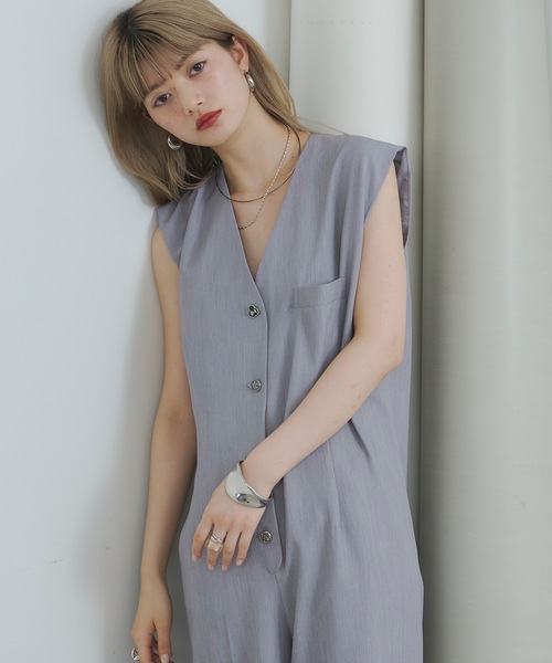 VIOLETTA（ヴィオレッタ）の「アソートボタンノースリジャンプスーツ 