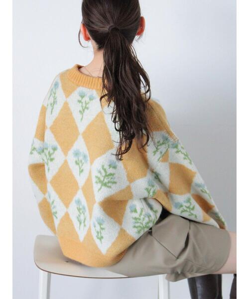 ehka sopo（エヘカソポ）の「花ジャカードニット（ニット/セーター・レディース・イエロー/ピンク/グレー/サックスブルー・F）」の4枚目の写真