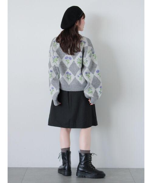 ehka sopo（エヘカソポ）の「花ジャカードニット（ニット/セーター・レディース・イエロー/ピンク/グレー/サックスブルー・F）」の5枚目の写真