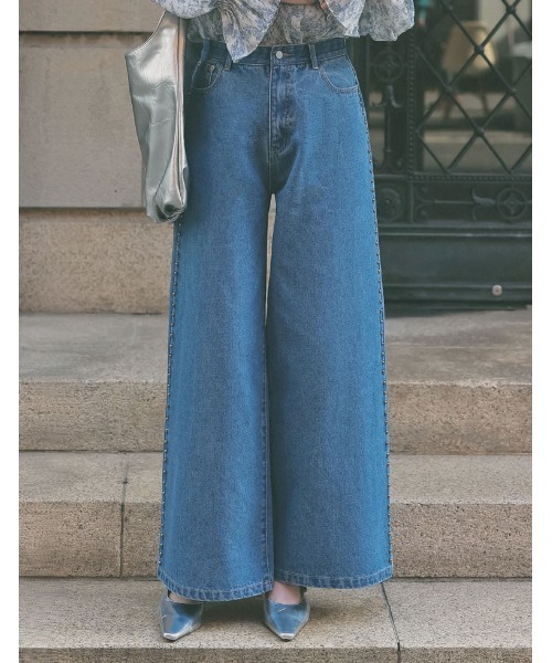 Re:EDIT（リエディ）の「[低身長/高身長サイズ有]サイドスタッズワイドデニムパンツ（デニムパンツ・レディース・ブルー/ブラック・SHORT/MEDIUM/TALL/LARGE）」の16枚目の写真