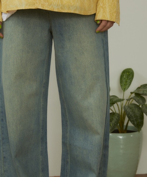 MERLOT(メルロー)の「【サイズ展開あり】【ウォッシュ加工】ヴィンテージライクワイドデニム(デニムパンツ・レディース・ブルー・LARGE/MEDIUM/SMALL)」の13枚目の写真