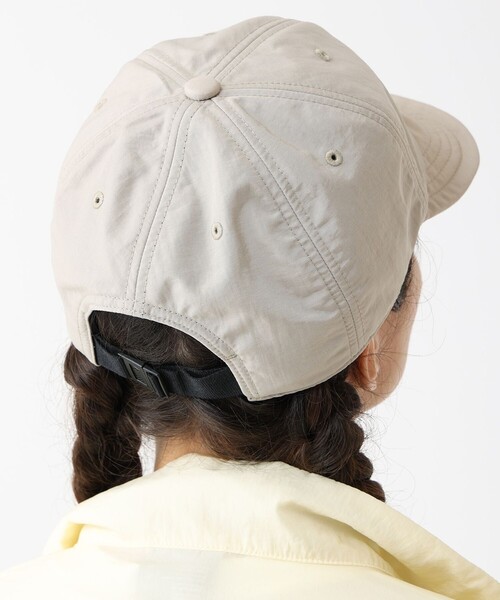 Columbia（コロンビア）の「Columbia／デイズループ キャップ／コロンビア／UVカット（キャップ・レディース・ブラック/ベージュ・ONE SIZE）」の6枚目の写真