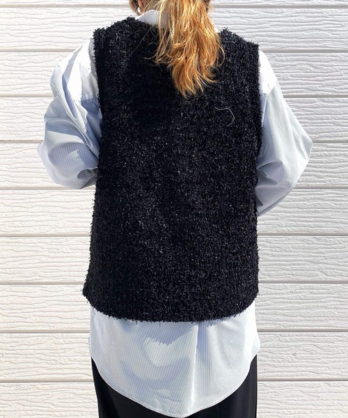 Q(キュー)の「リボンヤーンニットベスト(ベスト・レディース・ブラック/アイボリー・MEDIUM)」の16枚目の写真