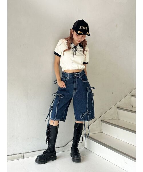 jouetie(ジュエティ)の「ワイドデニムリボンハーフパンツ(デニムパンツ・レディース・ブルー/ブラック・MEDIUM/SMALL)」の15枚目の写真