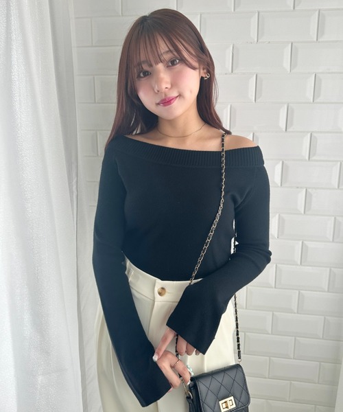 wears（ウェアーズ）の「オフショルダーニットトップス 薄手ニットトップス（Tシャツ/カットソー・レディース・グレー/ブラック・FREE）」の5枚目の写真