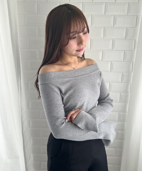 wears（ウェアーズ）の「オフショルダーニットトップス 薄手ニットトップス（Tシャツ/カットソー・レディース・グレー/ブラック・FREE）」の9枚目の写真