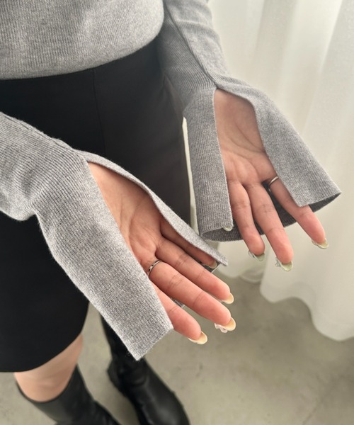 wears（ウェアーズ）の「オフショルダーニットトップス 薄手ニットトップス（Tシャツ/カットソー・レディース・グレー/ブラック・FREE）」の13枚目の写真