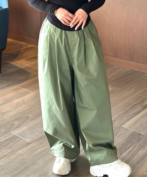 Burner(バーナー)の「ツータックイージーバルーンバギーパンツ(その他パンツ・レディース・サックスブルー/ダークグリーン/グリーン/ベージュ/ダークベージュ/ネイビー/ブラック/ライトグレー・マルチサイズ)」の6枚目の写真