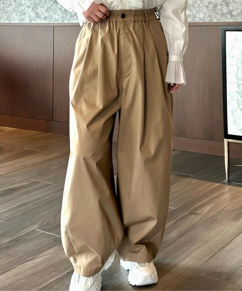 Burner(バーナー)の「ツータックイージーバルーンバギーパンツ(その他パンツ・レディース・サックスブルー/ダークグリーン/グリーン/ベージュ/ダークベージュ/ネイビー/ブラック/ライトグレー・マルチサイズ)」の4枚目の写真