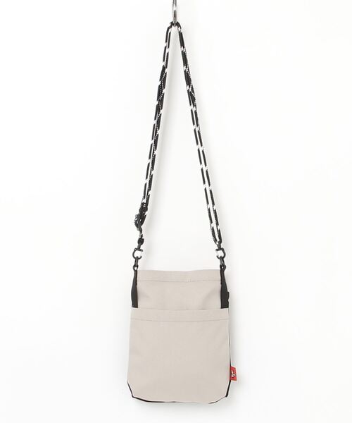 CHUMS（チャムス）の「チャムス CHUMS Recycle Mesh Pocket Shoulder Bag（ショルダーバッグ・メンズ・その他・ONE SIZE）」の2枚目の写真