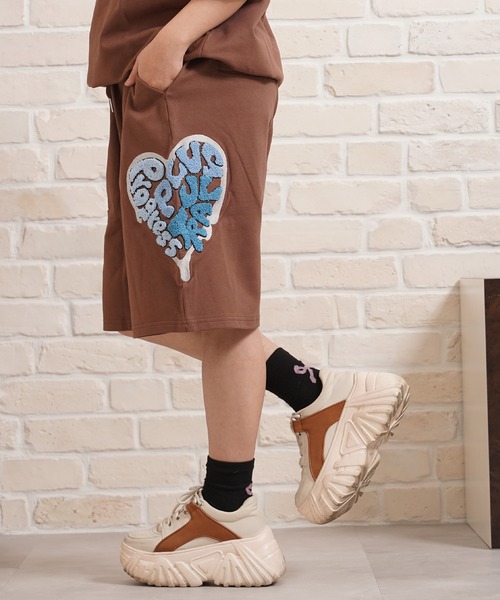 1111clothing(ワンフォークロージング)の「ハート サガラ刺繍 スウェットショーツ / Heart Sagara Embroidery Sweatshorts(スウェットパンツ・メンズ・ブラック/ブラウン/アッシュ/チャコールグレー・M/L)」の4枚目の写真