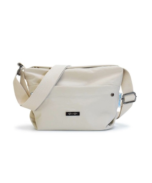 BarcosBlue（バルコスブルー）の「【BarcosBlue/バルコスブルー】ふんわり軽やかポリエステルショルダー（ショルダーバッグ・レディース・ブラック/ピンク/アイボリー・ONE SIZE）」の2枚目の写真