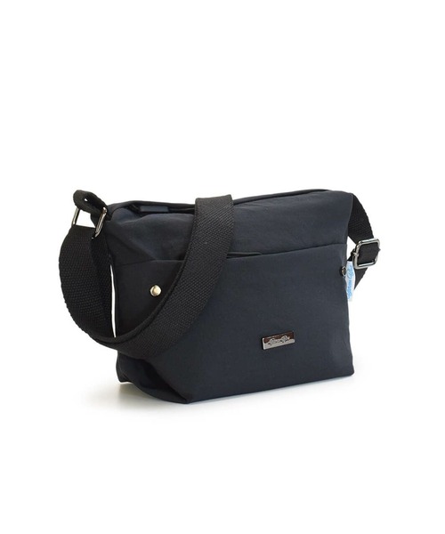 BarcosBlue（バルコスブルー）の「【BarcosBlue/バルコスブルー】ふんわり軽やかポリエステルショルダー（ショルダーバッグ・レディース・ブラック/ピンク/アイボリー・ONE SIZE）」の4枚目の写真