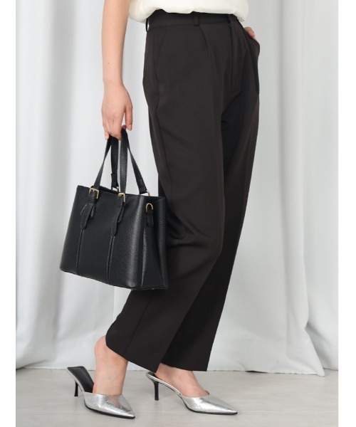 fifth(フィフス)の「テーパードパンツ(その他パンツ・レディース・ブラック/グレイッシュベージュ・M/XS)」の1枚目の写真