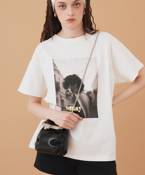 Mili affinity(ミリアフィニティー)の「【入荷禁止】フォトプリントオーバーサイズショートスリーブTシャツ(Tシャツ/カットソー・レディース・ブラック/オフホワイト/チャコール・FREE)」の2枚目の写真