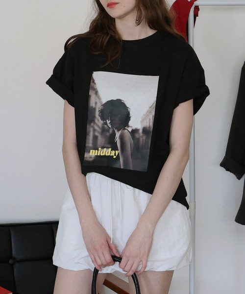 Mili affinity(ミリアフィニティー)の「【入荷禁止】フォトプリントオーバーサイズショートスリーブTシャツ(Tシャツ/カットソー・レディース・ブラック/オフホワイト/チャコール・FREE)」の7枚目の写真