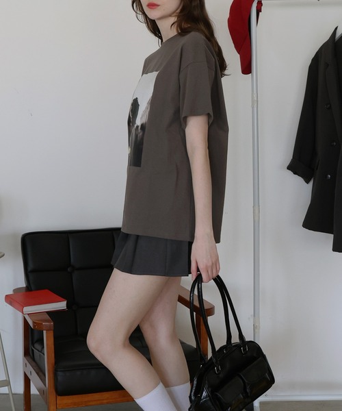 Mili affinity(ミリアフィニティー)の「【入荷禁止】フォトプリントオーバーサイズショートスリーブTシャツ(Tシャツ/カットソー・レディース・ブラック/オフホワイト/チャコール・FREE)」の11枚目の写真