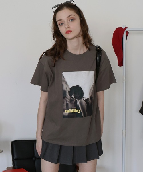 Mili affinity(ミリアフィニティー)の「【入荷禁止】フォトプリントオーバーサイズショートスリーブTシャツ(Tシャツ/カットソー・レディース・ブラック/オフホワイト/チャコール・FREE)」の14枚目の写真